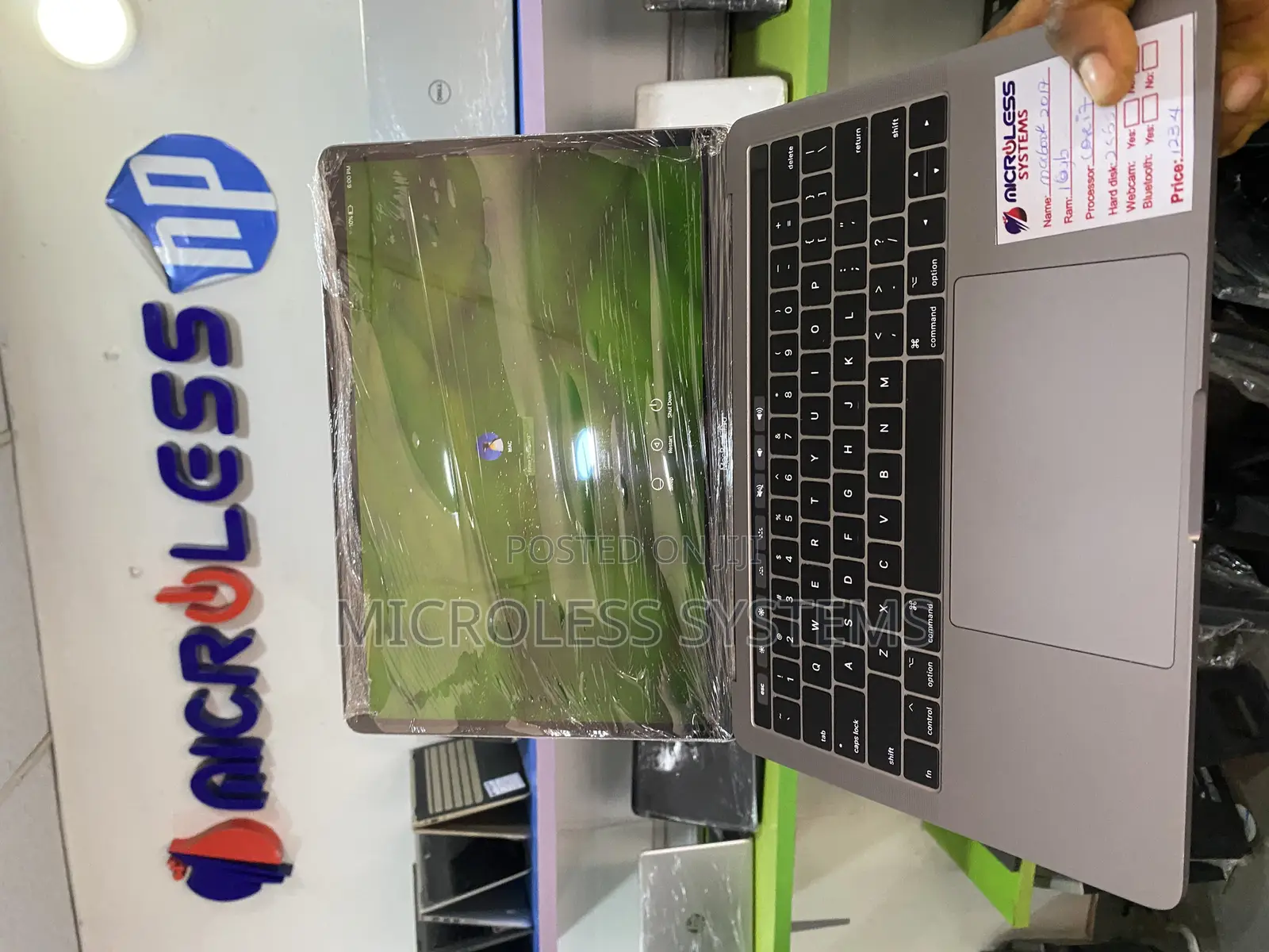 Laptop Apple MacBook Pro 2018 16GB Intel Core I7 SSD 256GB