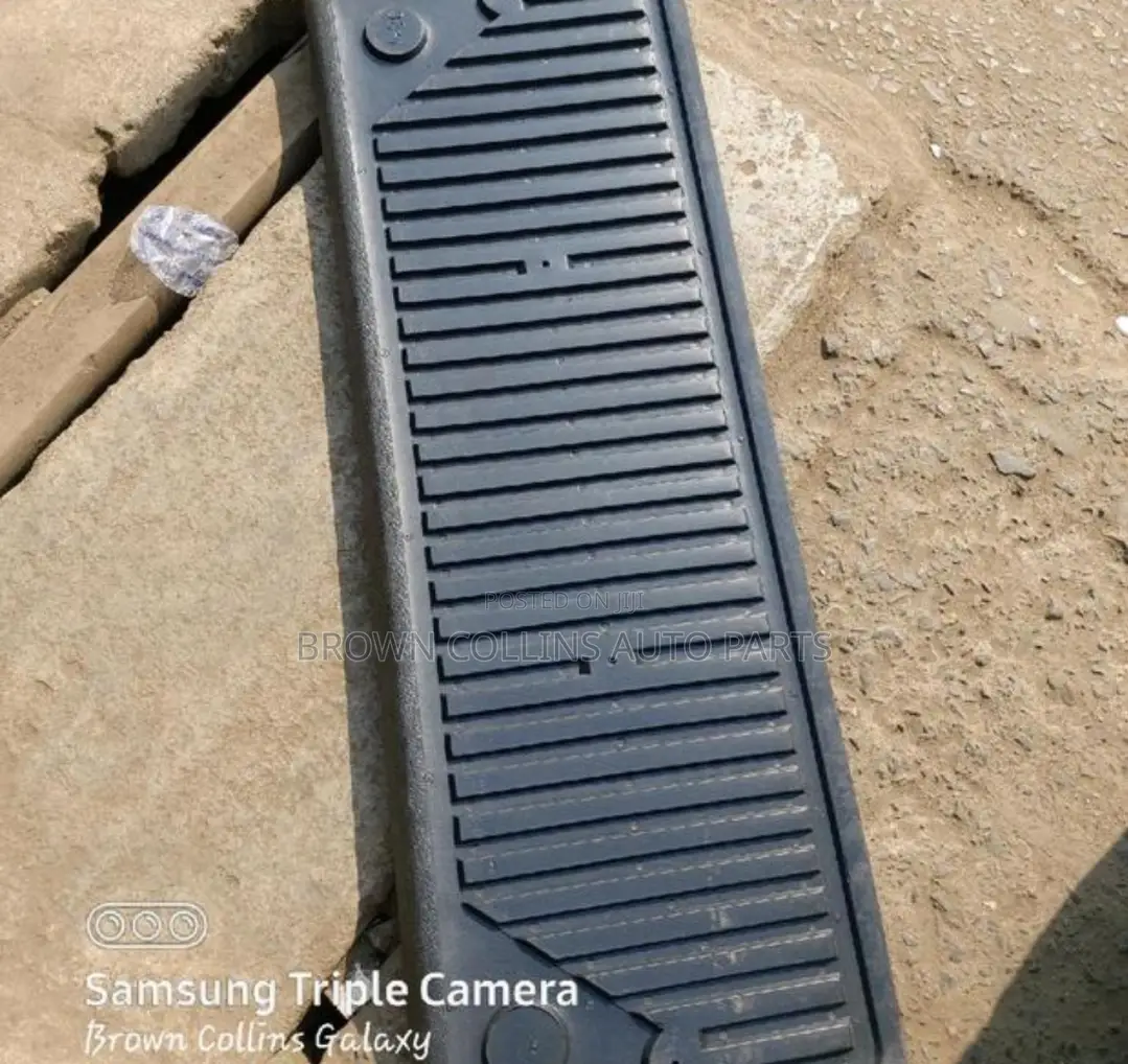Inner Bucket Rubber For Hilux 2007 To 2012