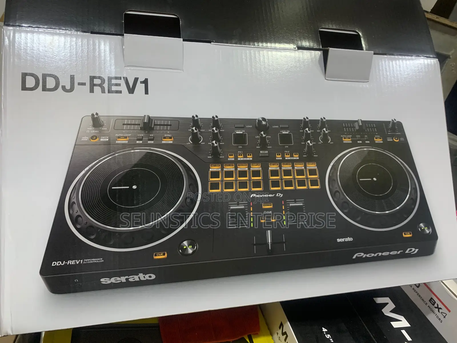 Quality Pioneer DDJ REV 1 Performance DJ Controller