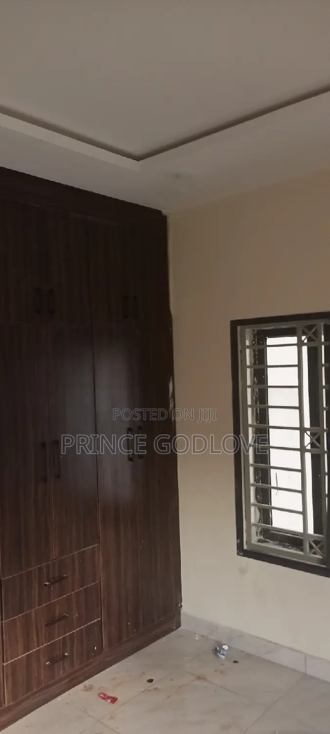2bdrm Block of Flats in Rockville Estate, Dawaki for rent