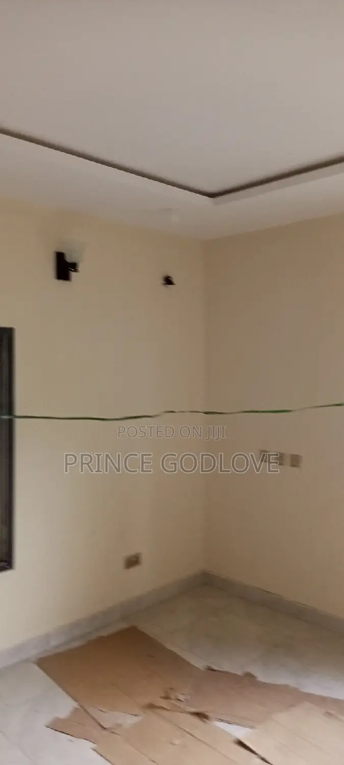 2bdrm Block of Flats in Rockville Estate, Dawaki for rent