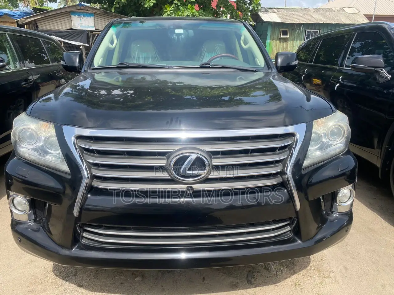 Lexus LX 570 AWD 2015 Black