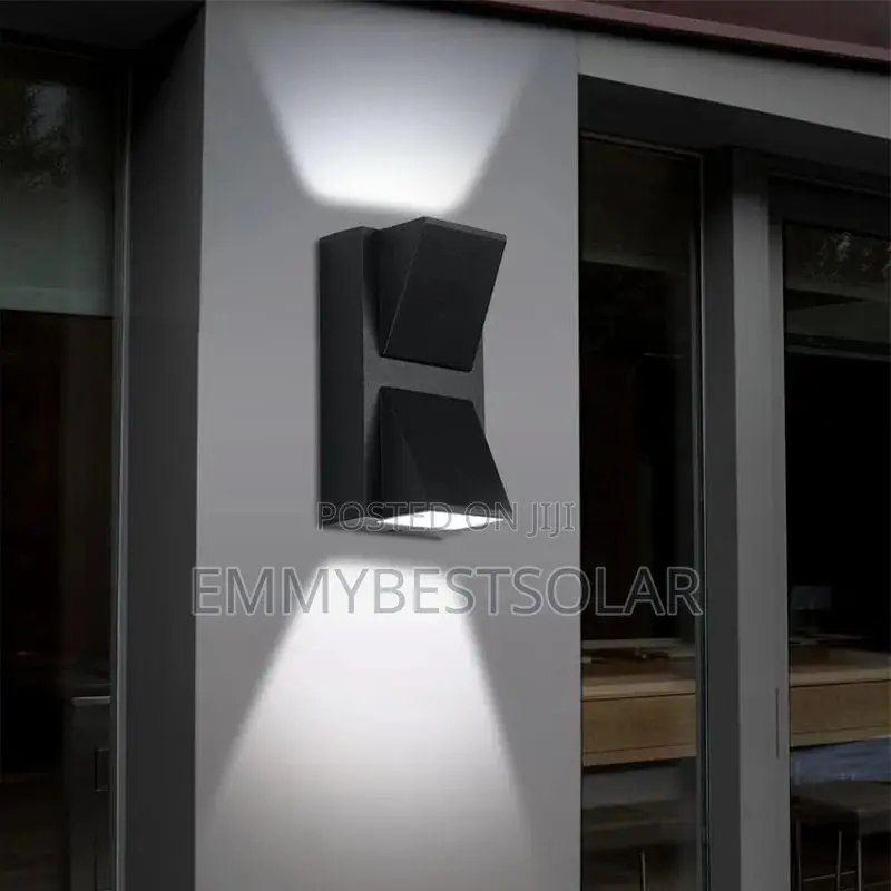 K Wall Light