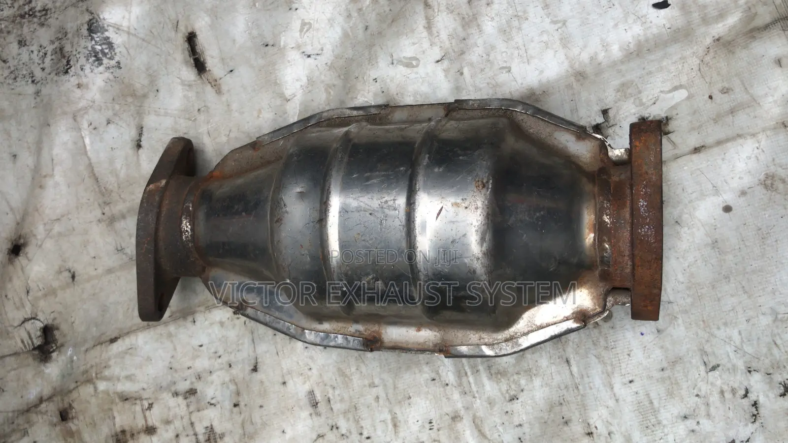 Center Catalyst Converter Hyundai Santa Fe 2015 Model