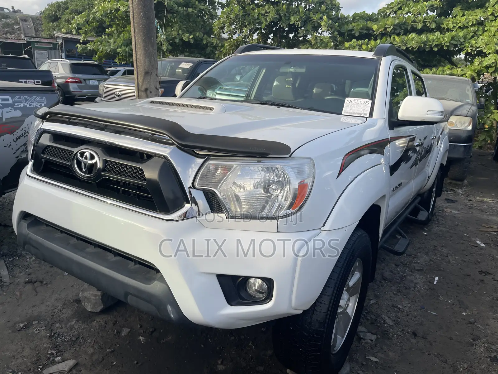 Toyota Tacoma 2015 White