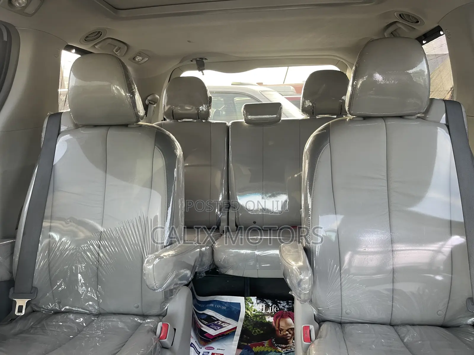 Toyota Sienna 2013 Silver
