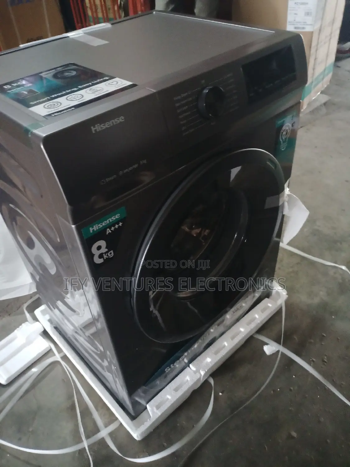 8kg Hisense Wash and Dry Washing Machine.