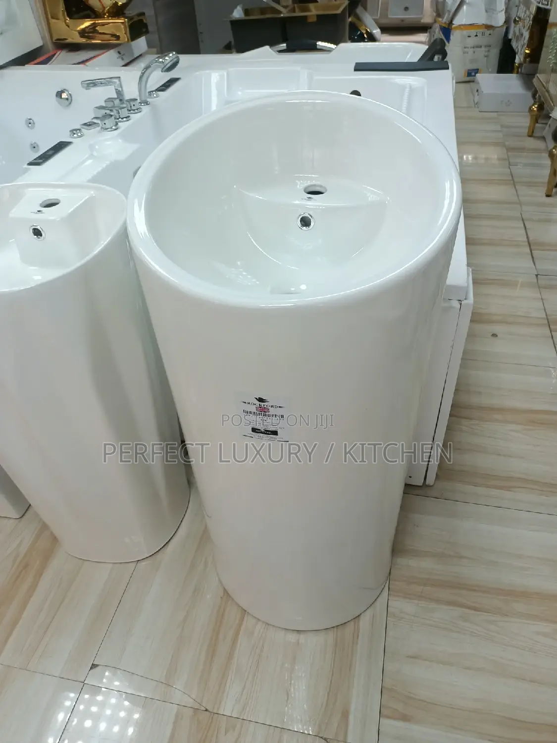 Free Standing White Wash Hand Basin