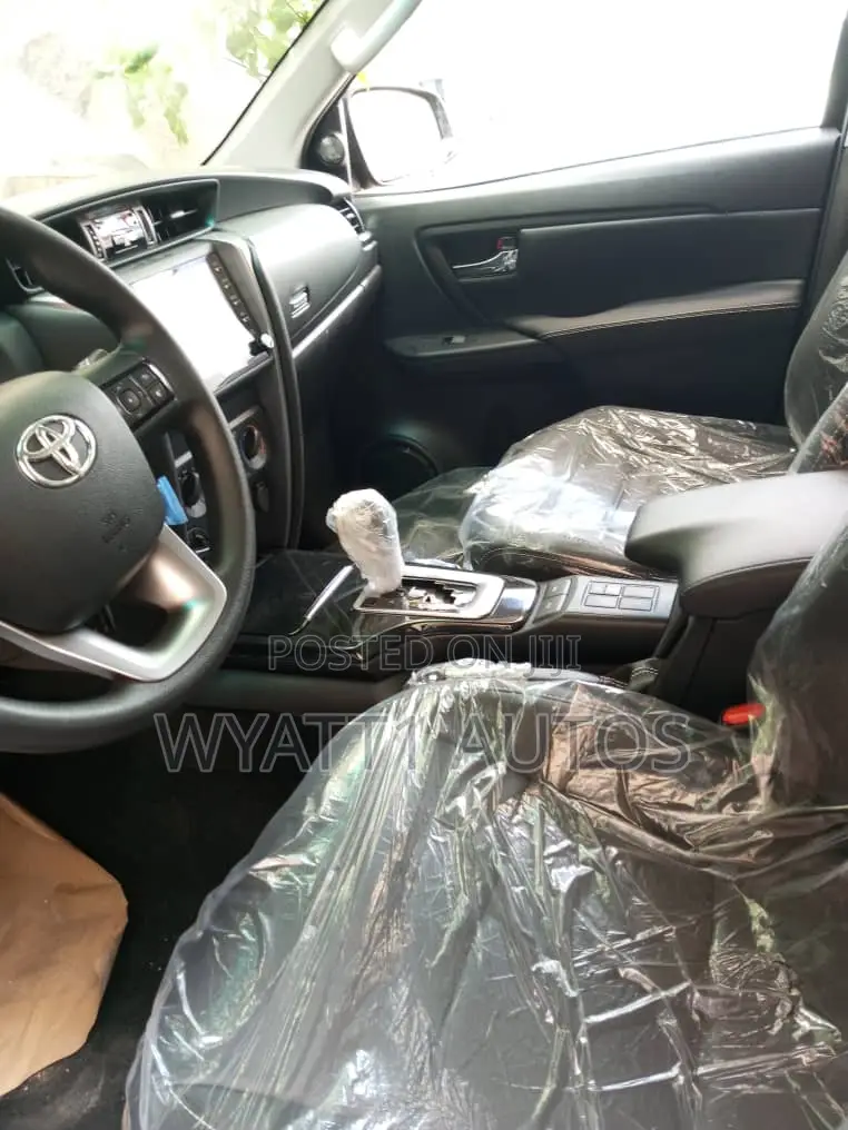 New Toyota Fortuner 2.7 AWD 2023 Black