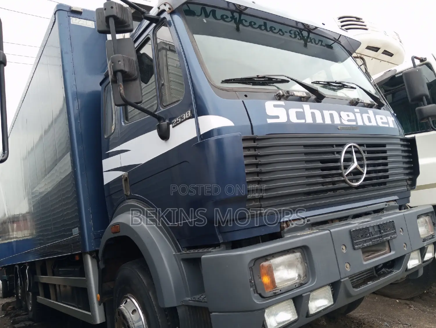 Foreign Used Mercedes-Benz 2006 Blue