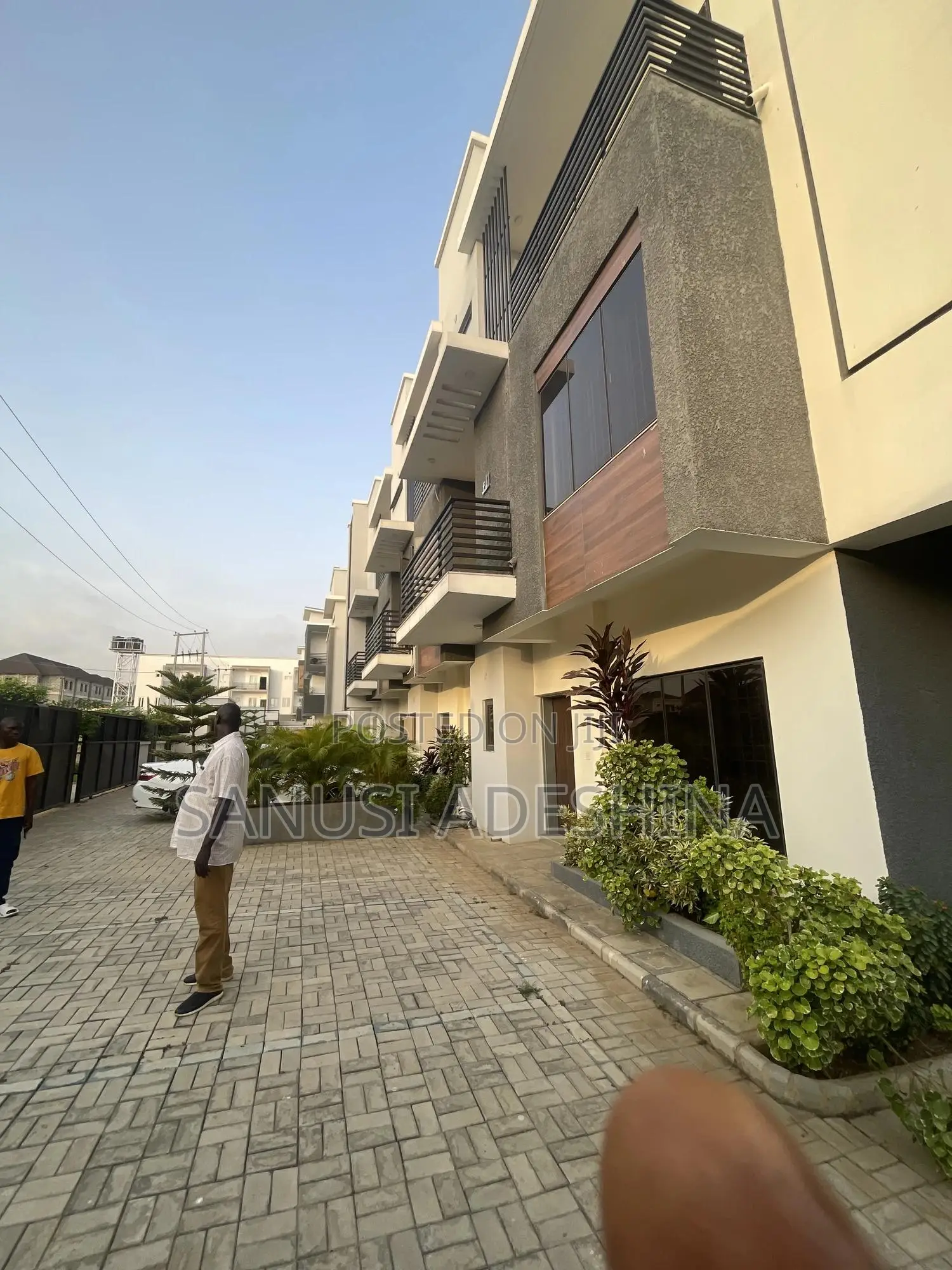 4bdrm House in Life Camp Abuja for sale