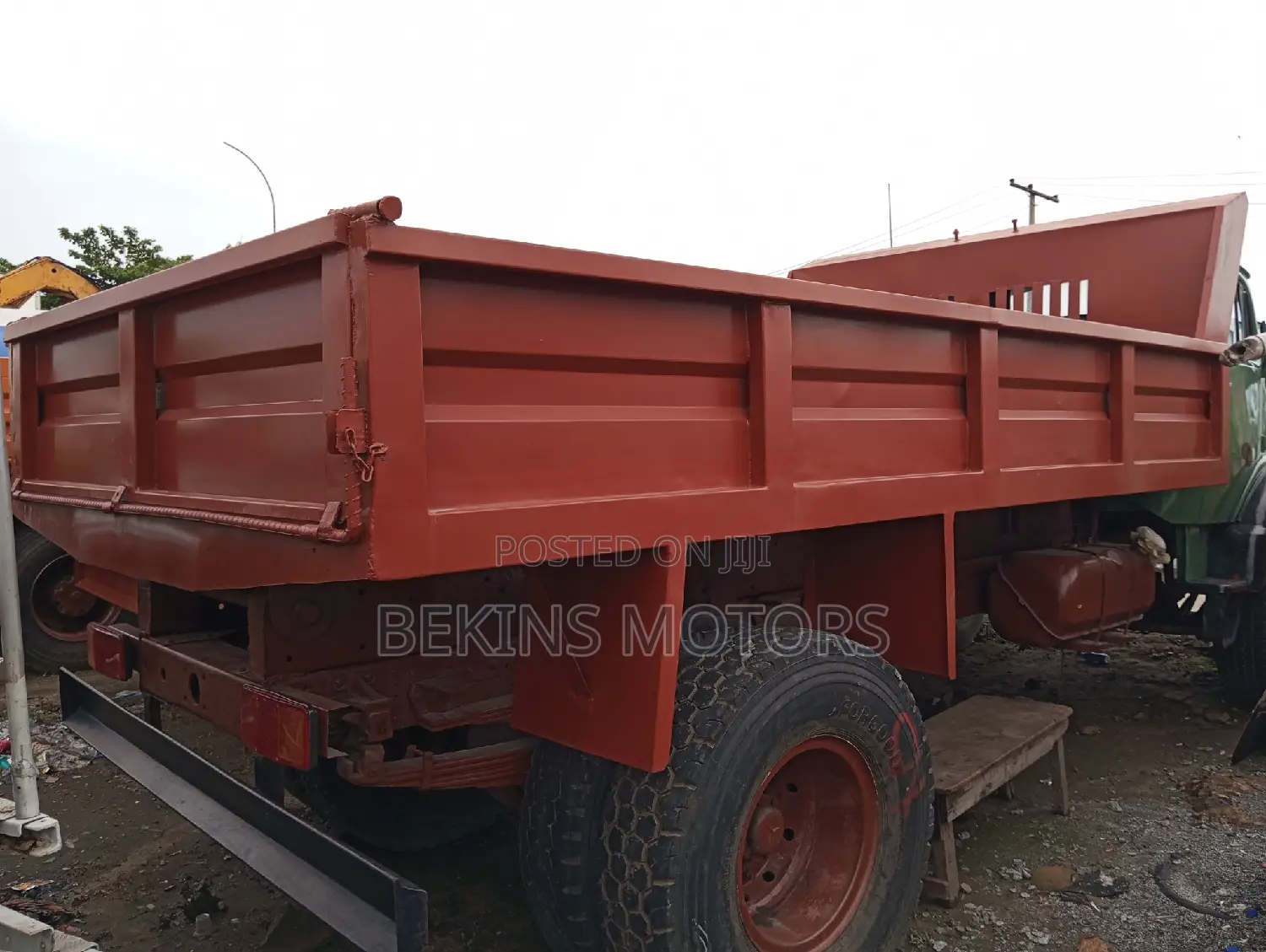 Foreign Used Mercedes-Benz Tipper 911
