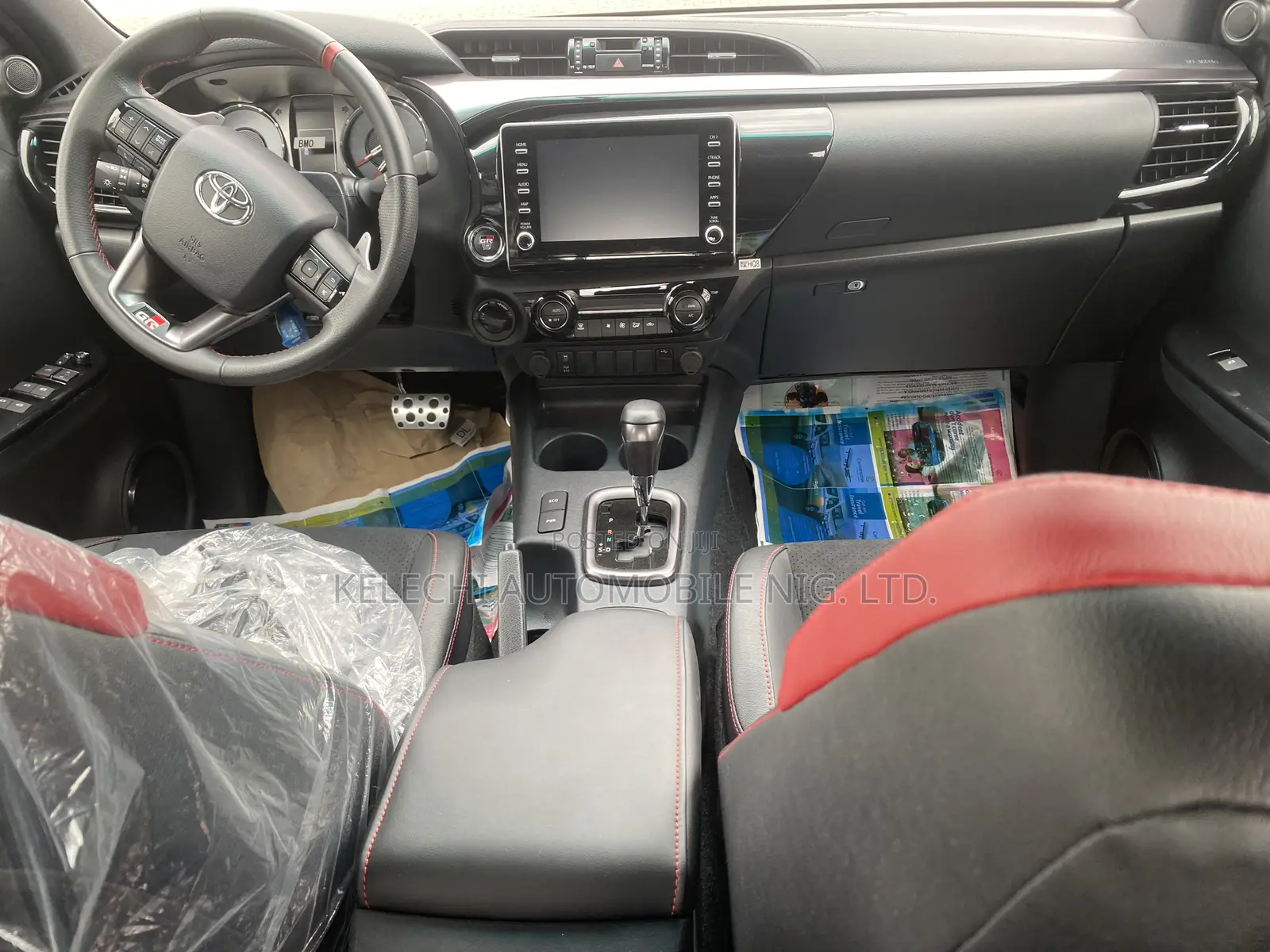 New Toyota Hilux 2023 Black