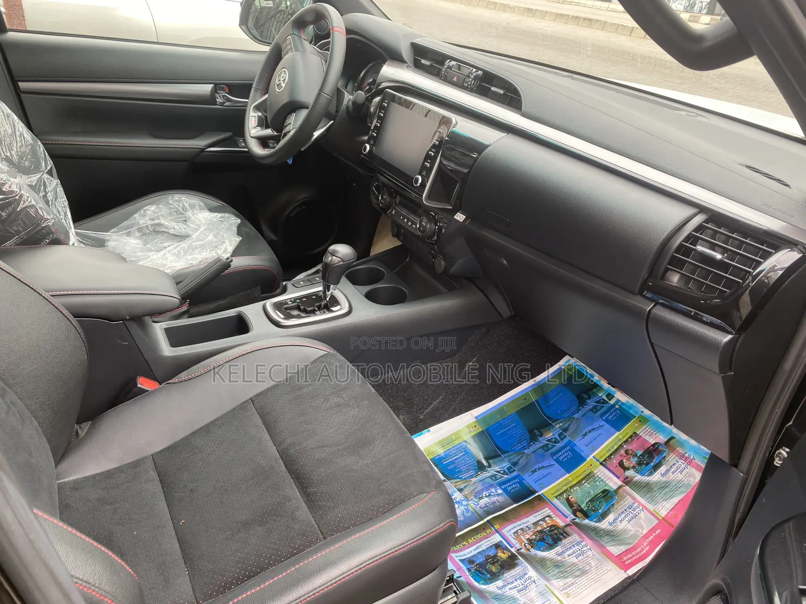 New Toyota Hilux 2023 Black