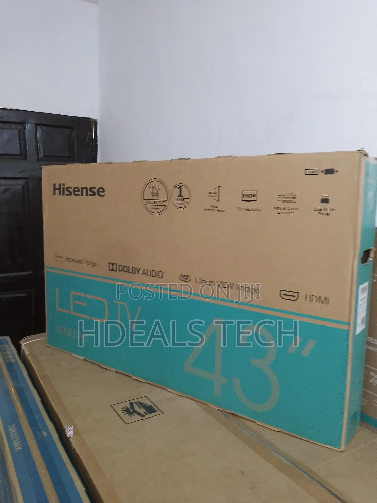 New LED Hisense TV 43 INCH