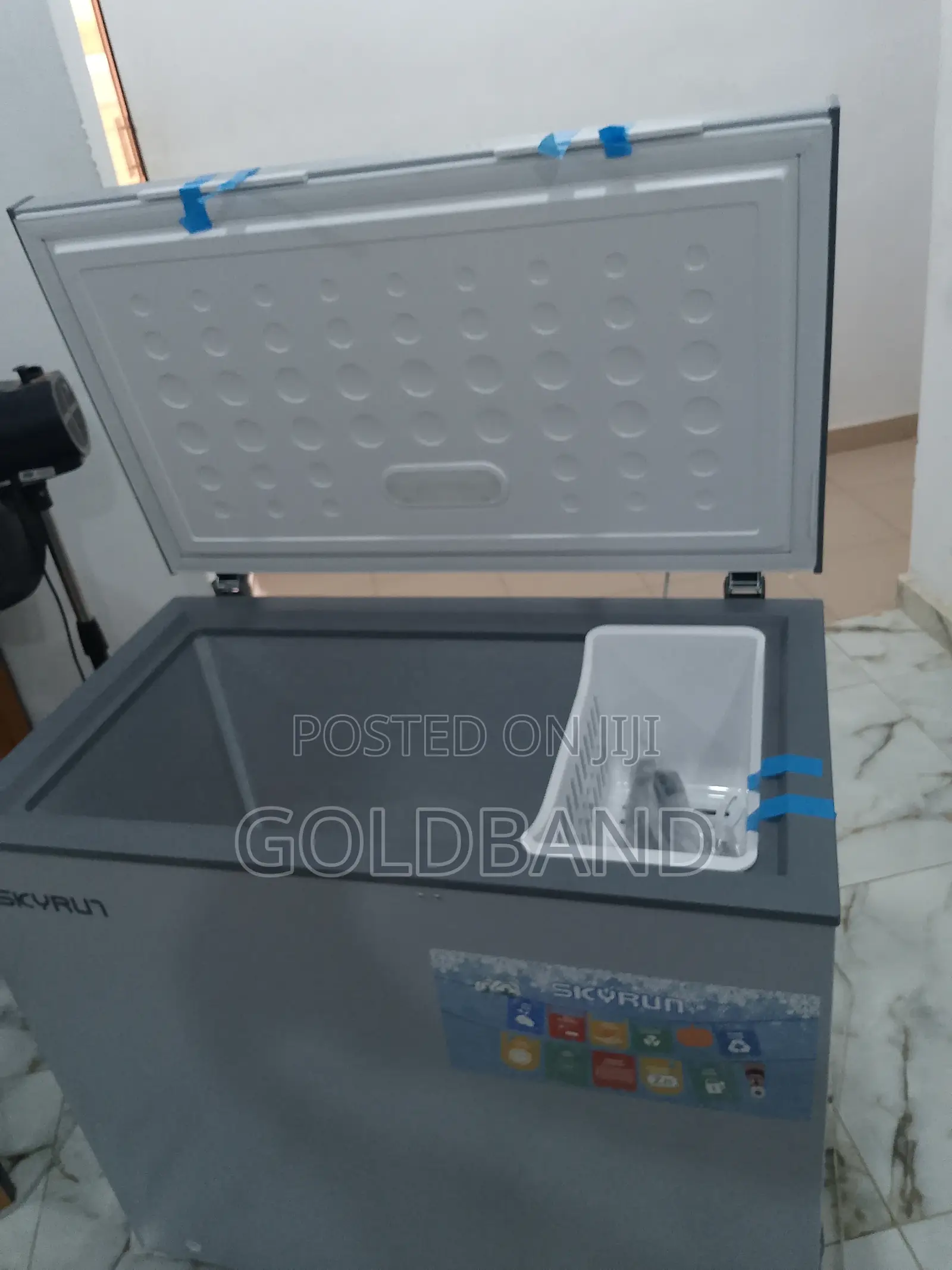Skyrun Bd-200a 200L Chest Freezer