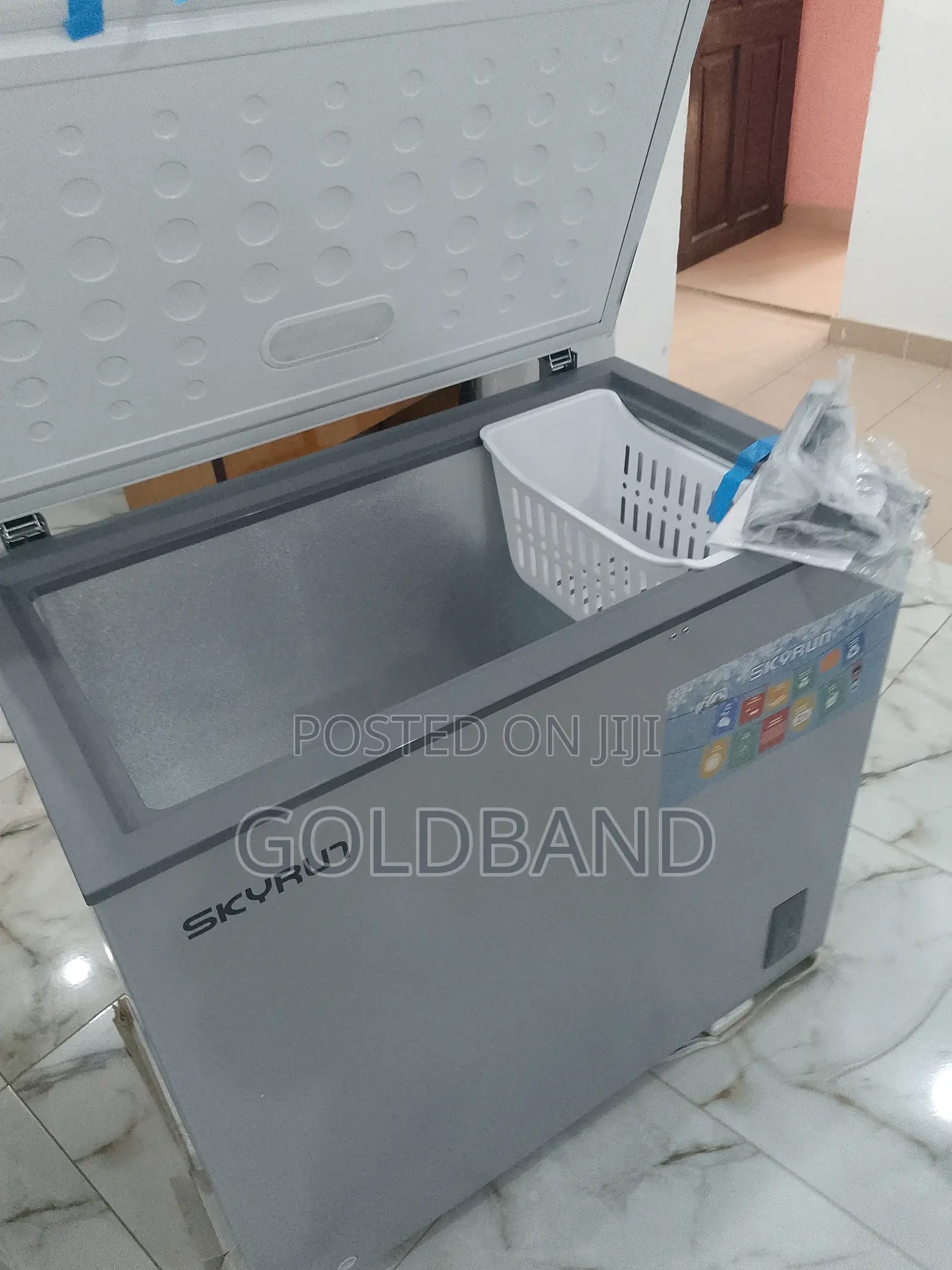 Brand New Skyrun Bd-200a 200L Chest Freezer