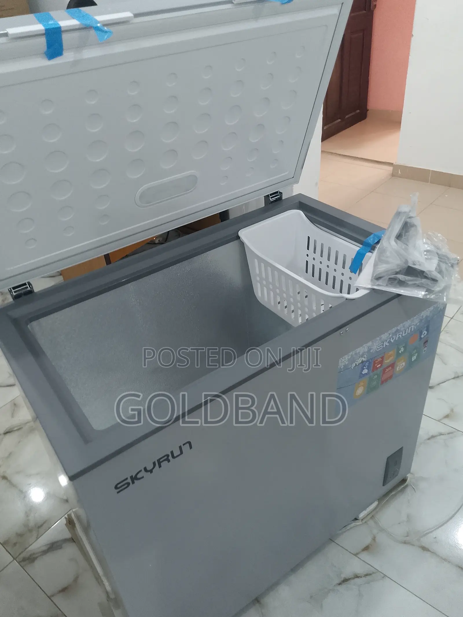 New Skyrun Bd-200a 200L Chest Freezer