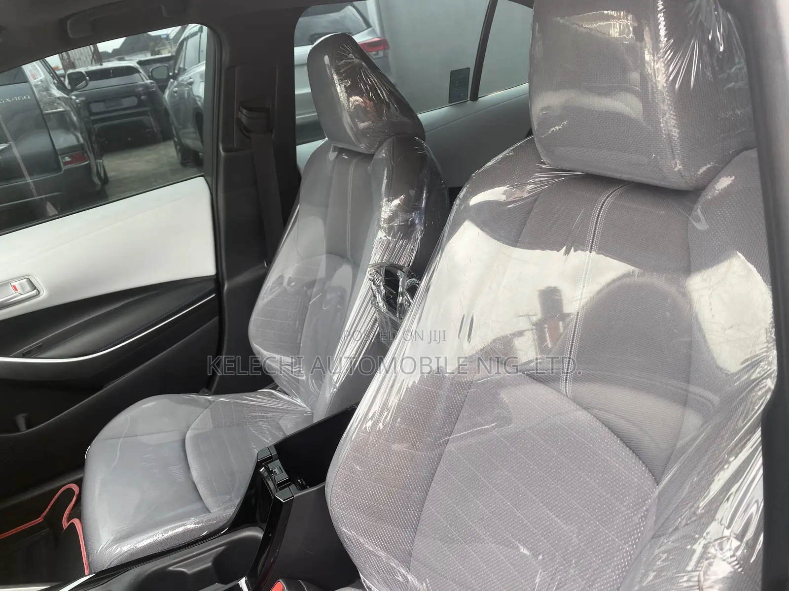 Toyota Corolla SE 2021 White