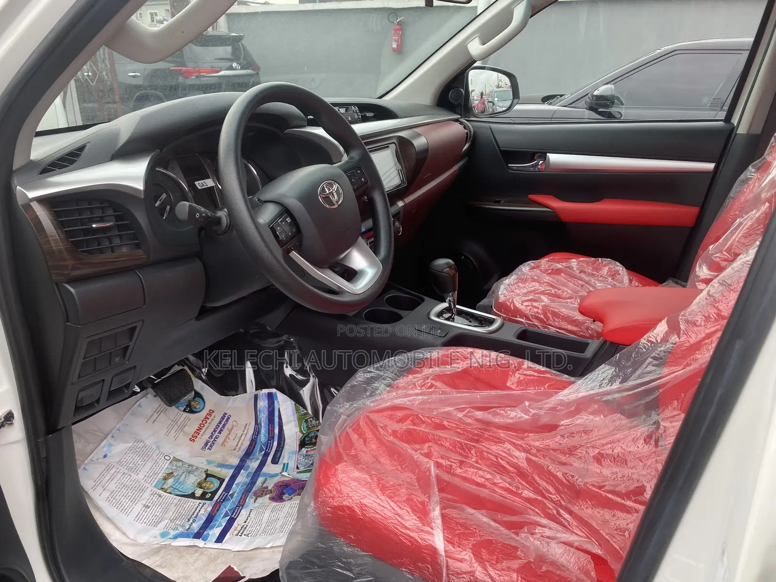 New Toyota Hilux 2021 White