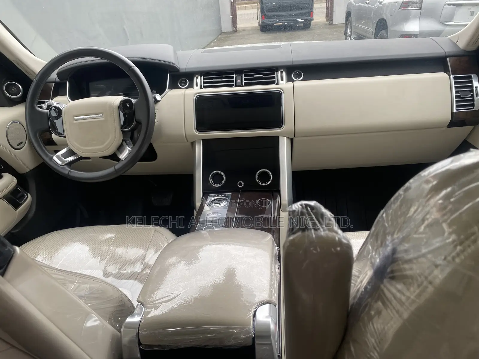 Land Rover Range Rover 3.0L V6 Supercharged 2019 Silver