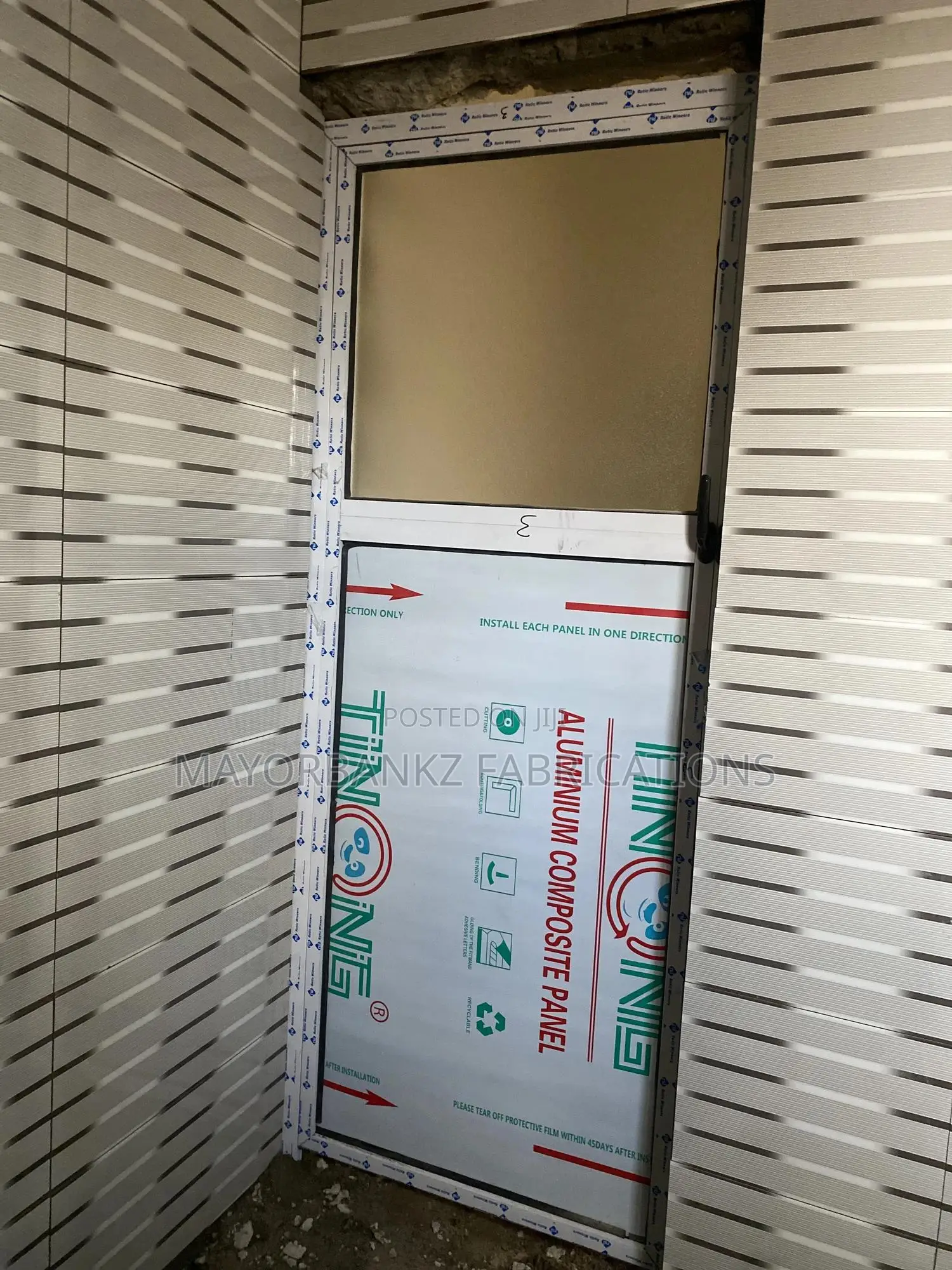 Aluminium Toilet Door