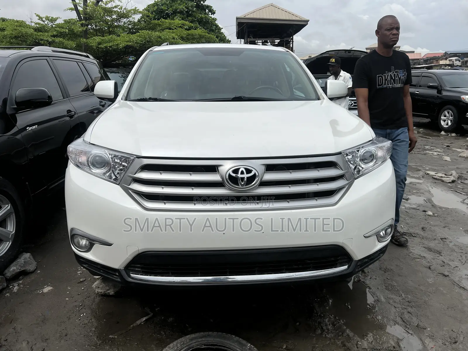 Toyota Highlander Limited 2012 White
