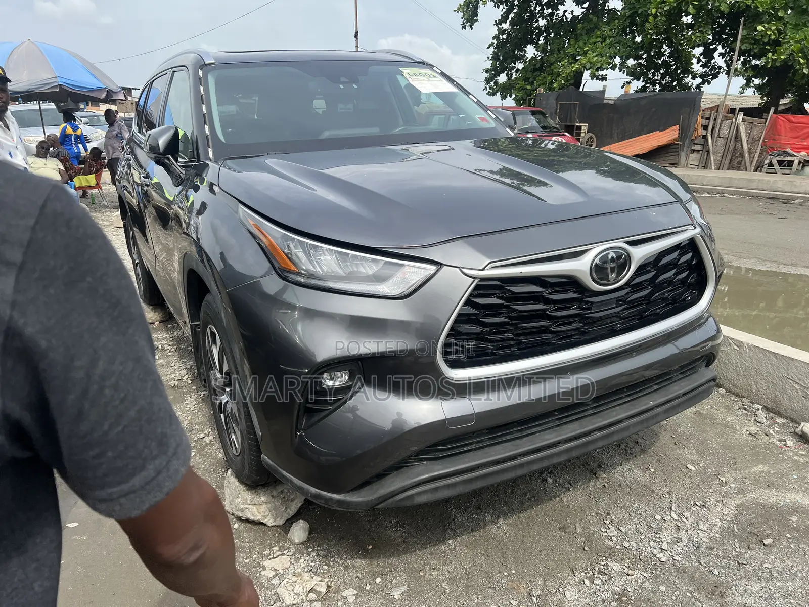 Toyota Highlander XLE AWD 2020 Gray
