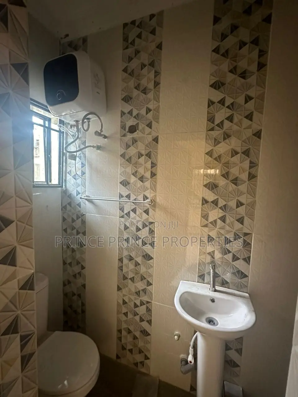 Furnished 2bdrm Block of Flats in Surulere for rent