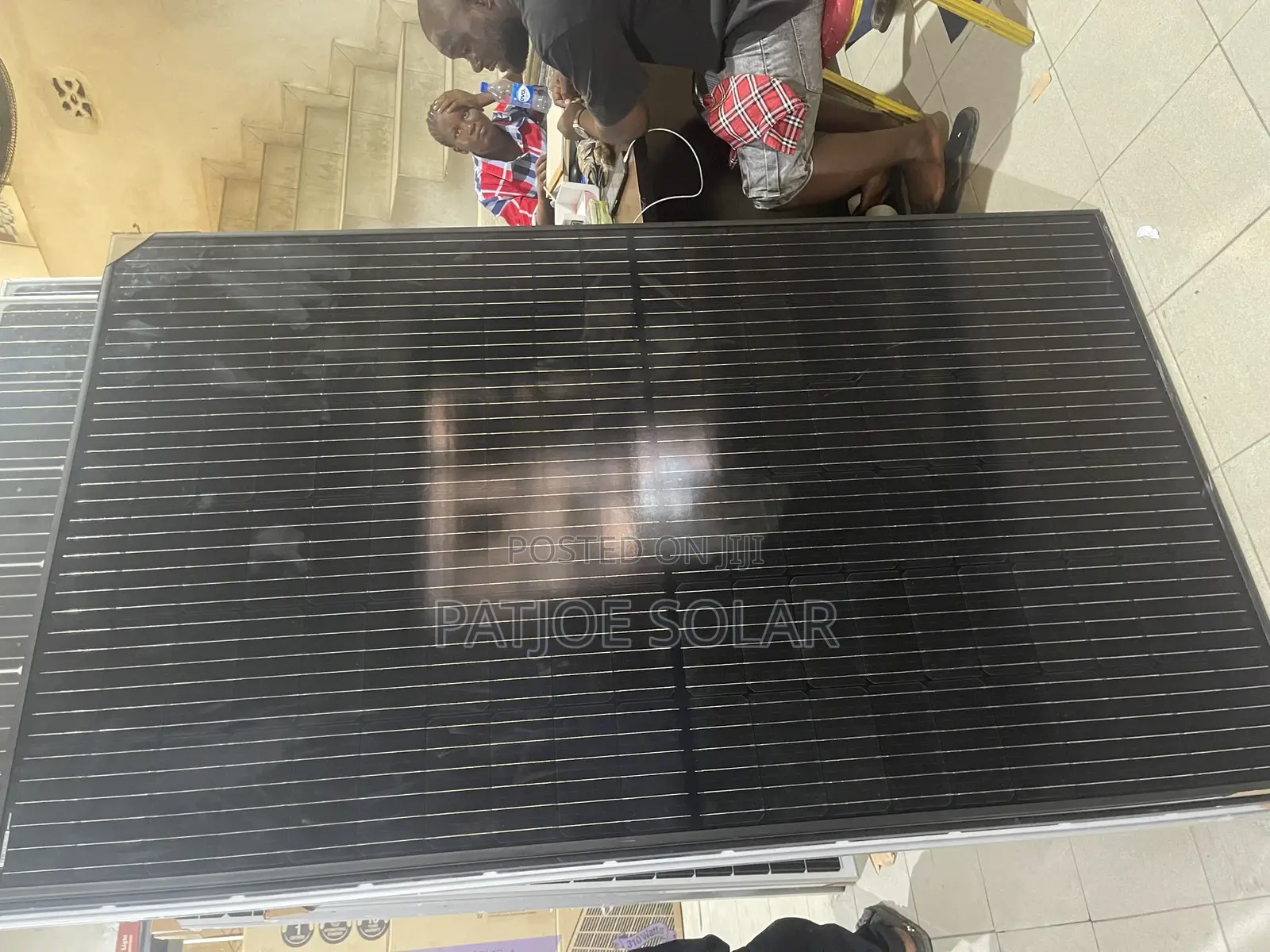 All Black 550watts Suntech Solar Panels