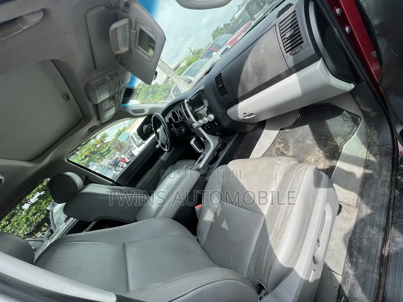 Toyota Tundra Double Cab 4x4 Limited 2011 Red
