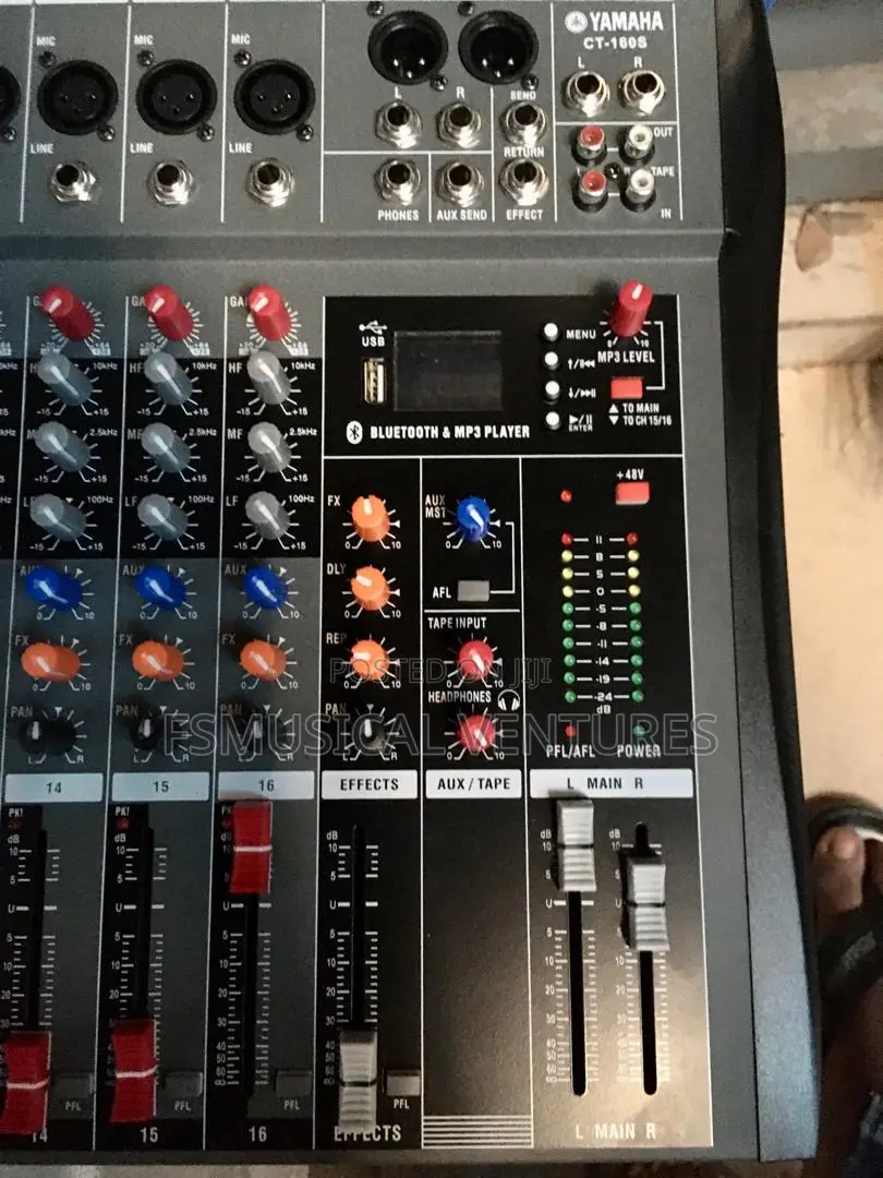 Yamaha CT160 16 Channels Analog Console/Mixer