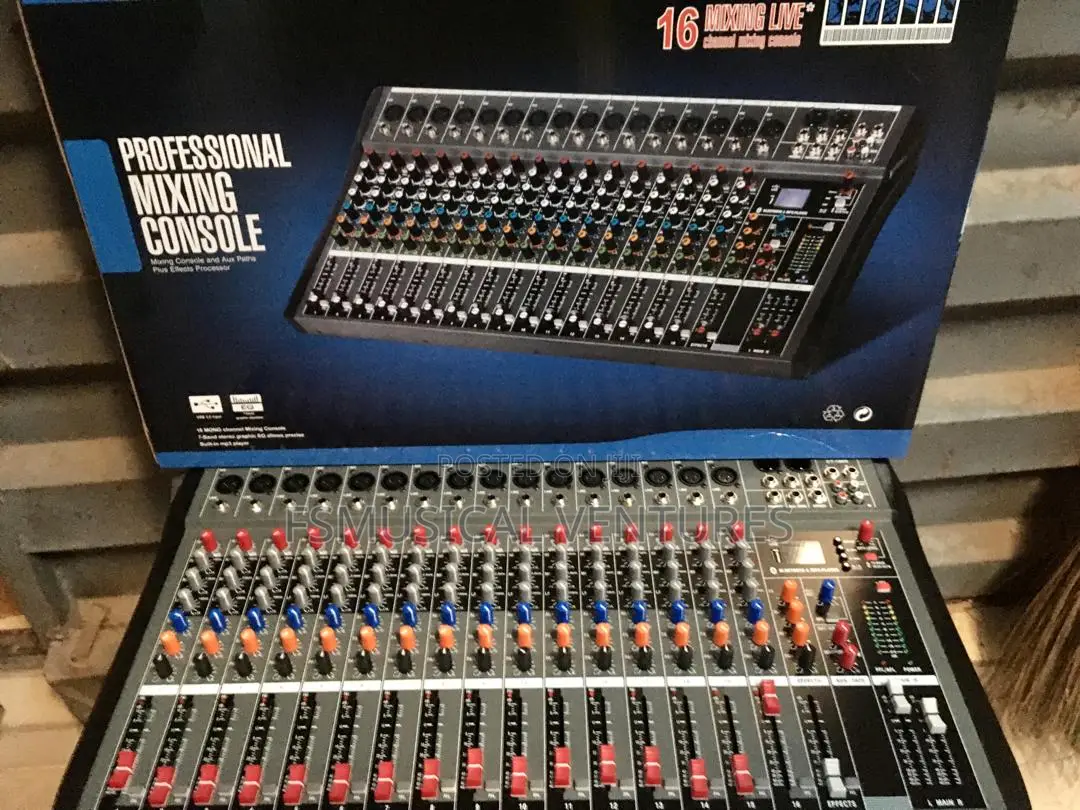 Yamaha CT160 16 Channels Analog Console/Mixer