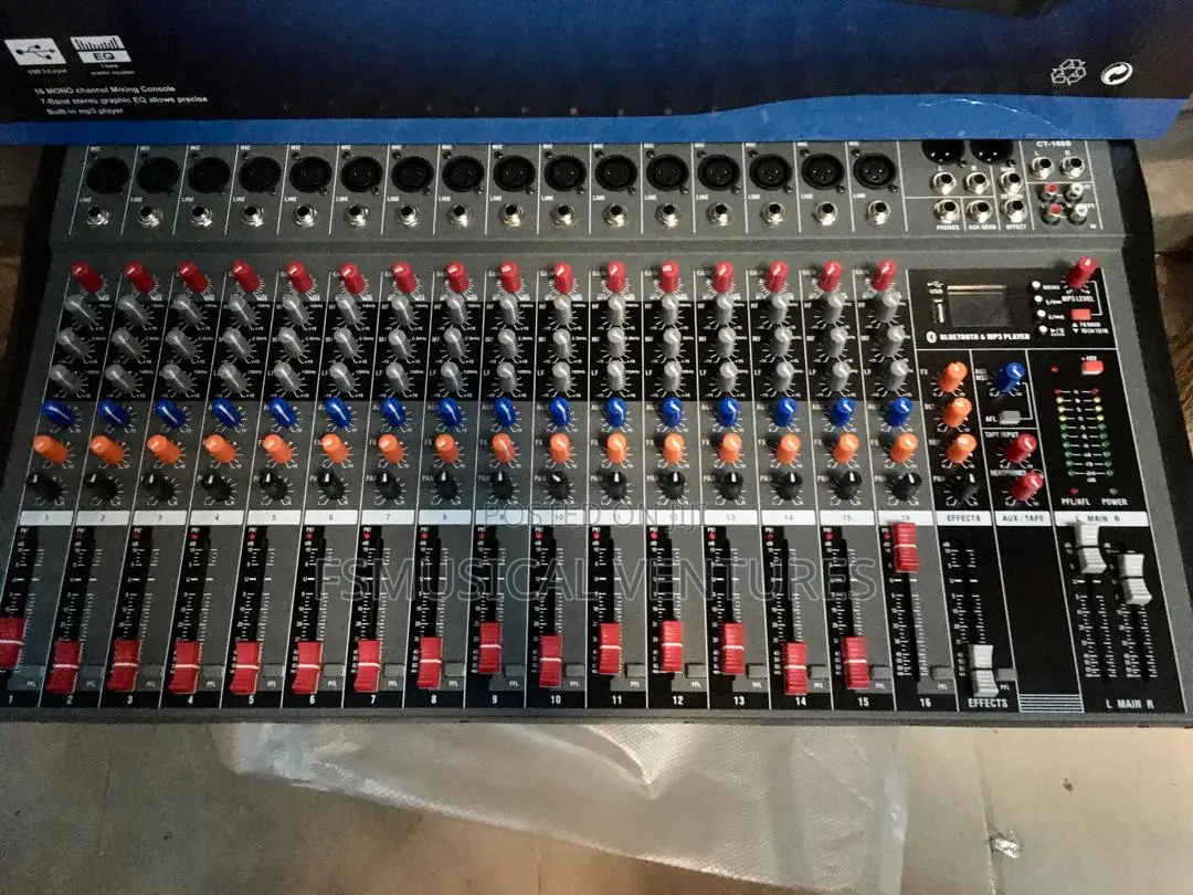 Yamaha CT160 16 Channels Analog Console/Mixer