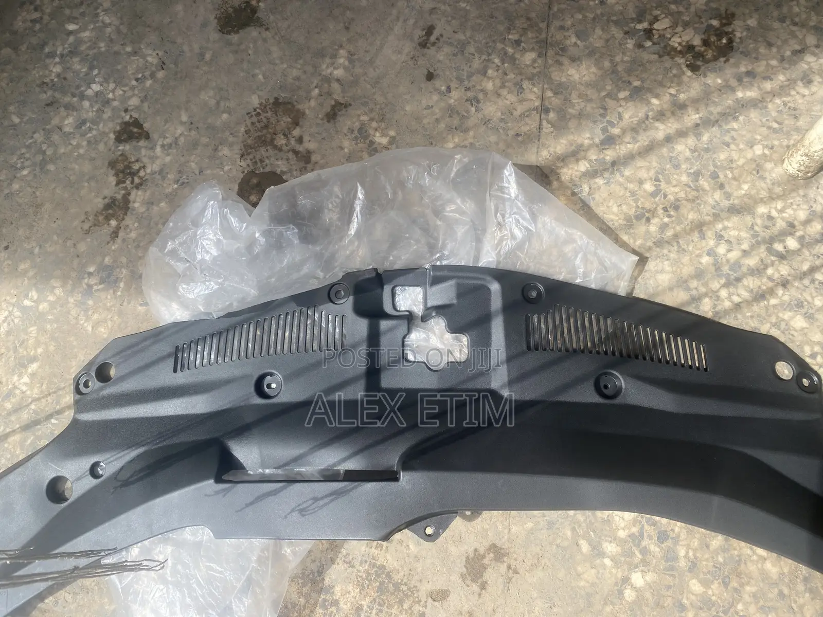 Radiator Plastic for Rx350 2018 Direct