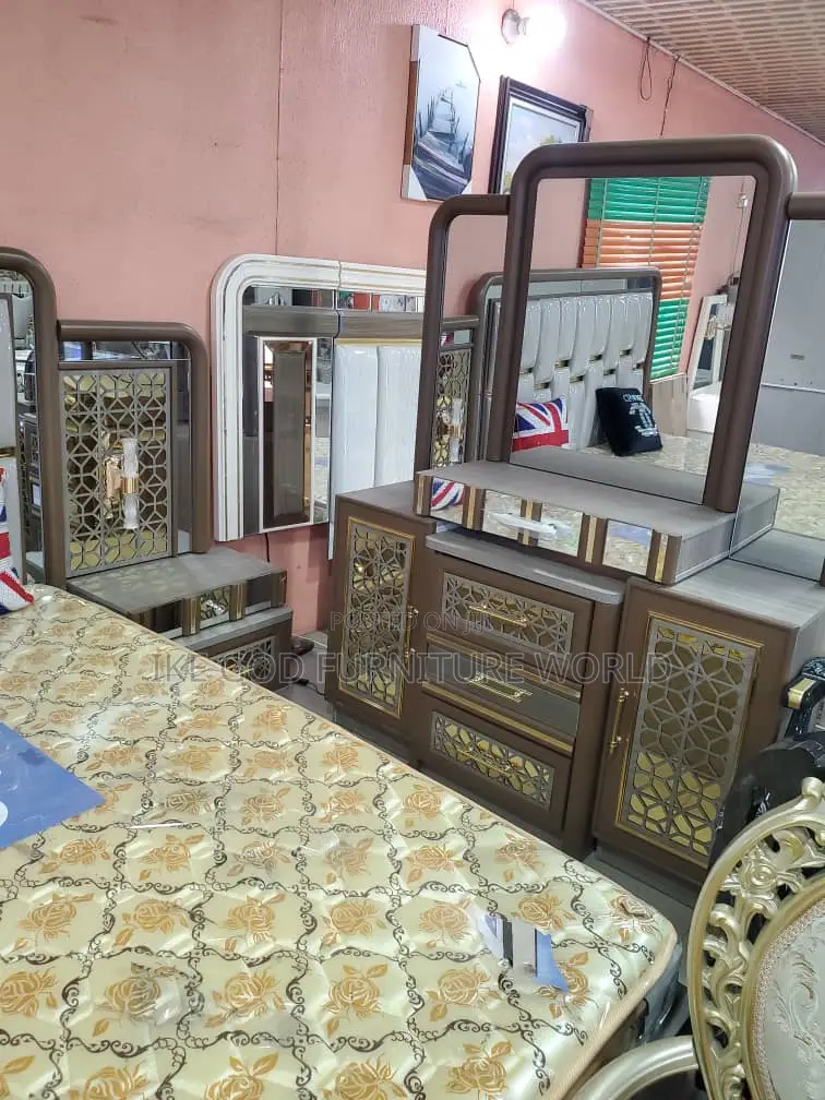 6by7 Imported Turkish Family Bed With Dressing Mirror