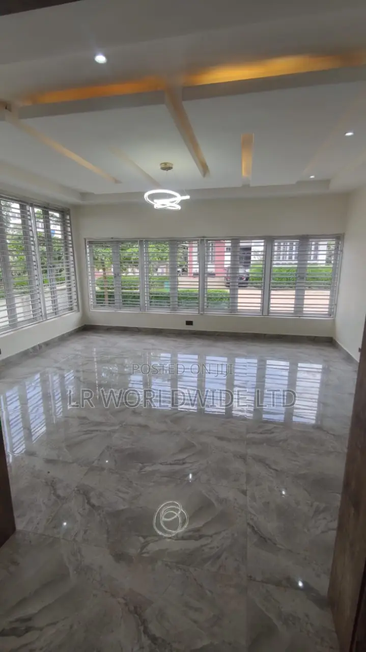 5bdrm Duplex in Lokogoma for sale