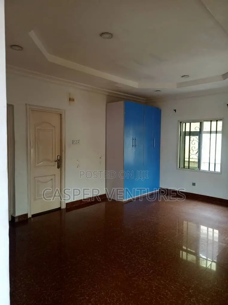 1bdrm Apartment in Chevron for rent