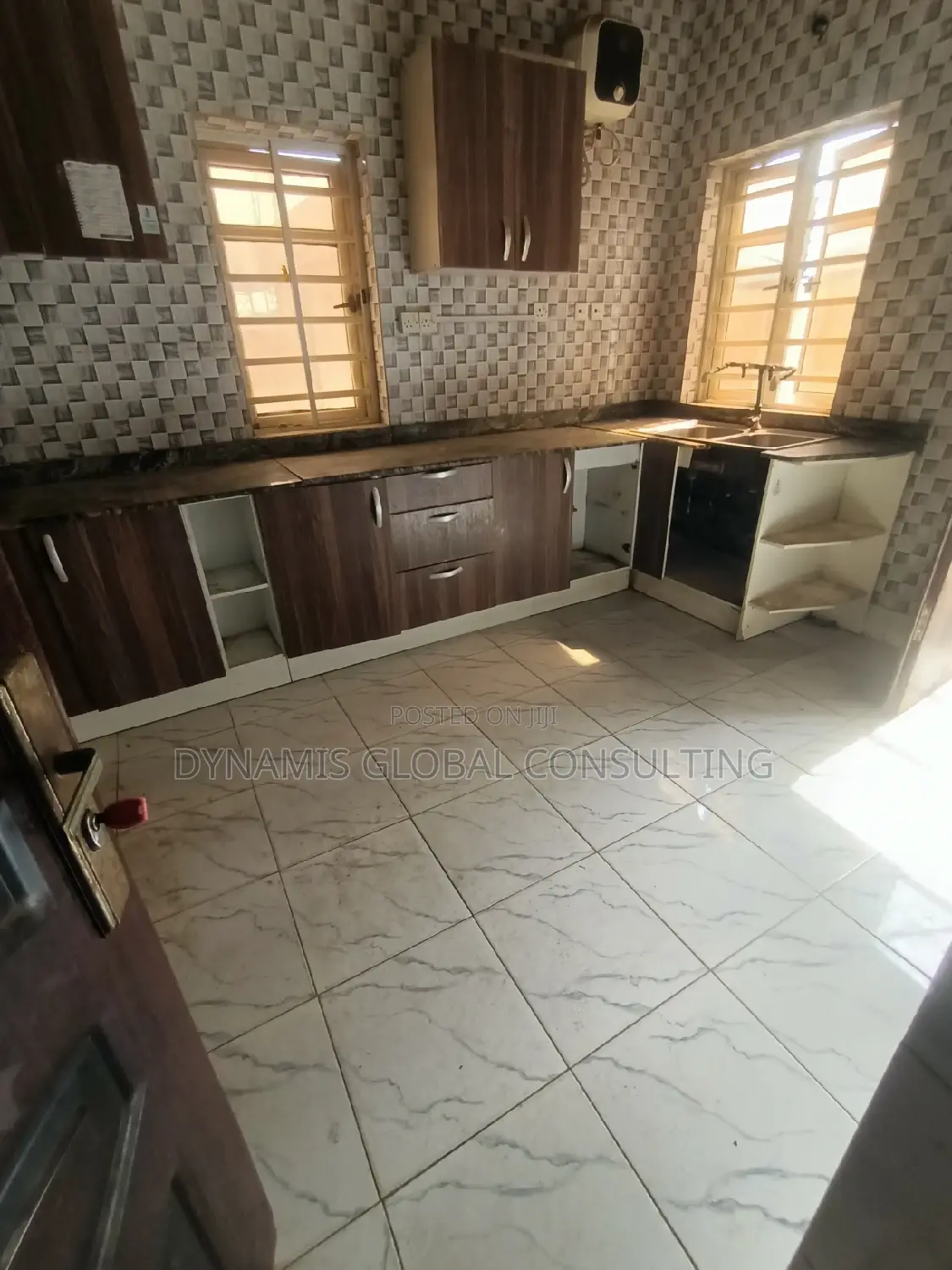 Furnished 3bdrm Terrace in Deji Omoowo Close, Omole Phase 2