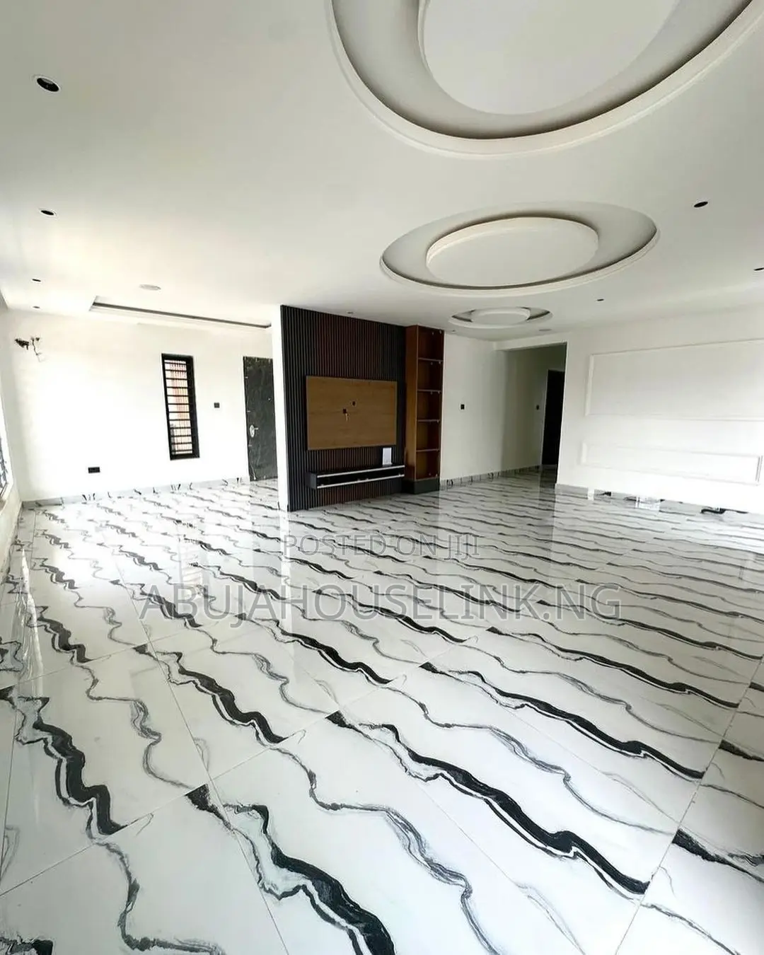 5bdrm Duplex in Apo Resettlement for sale