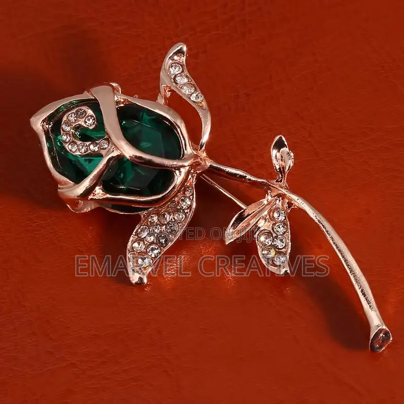 Women Flower Large Brooches Lady Rhinestone Pearl Corsage