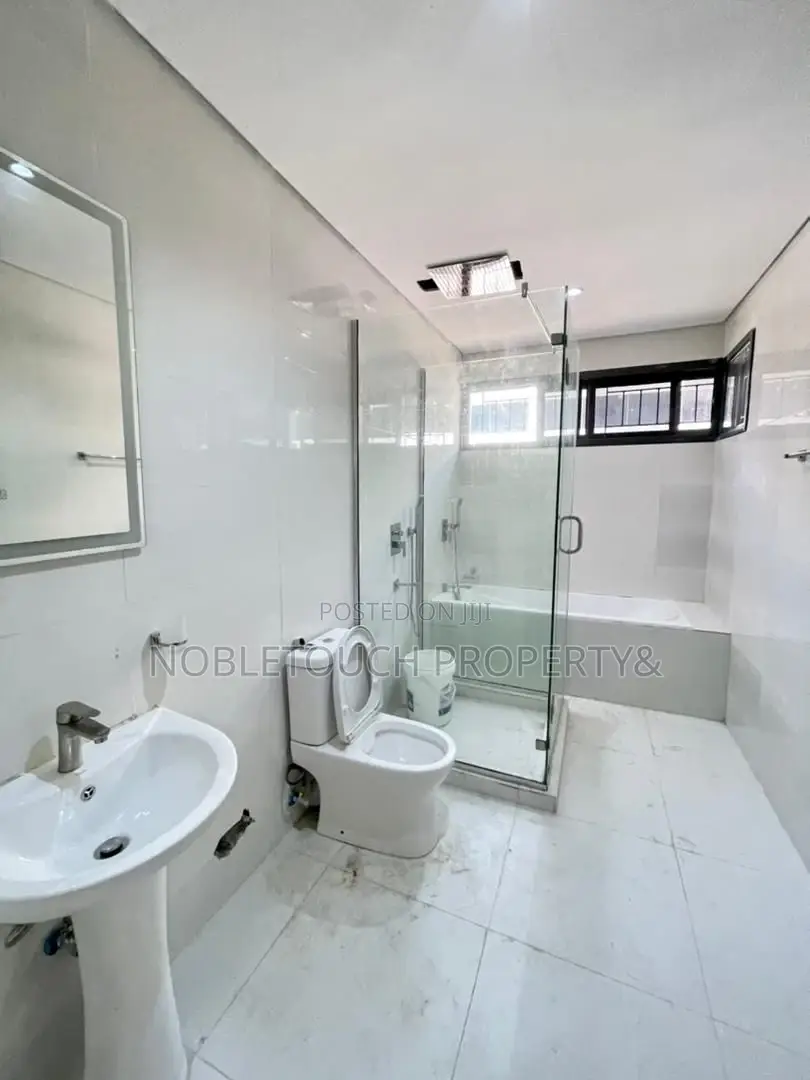 4bdrm Duplex in Lekki Lagos for sale