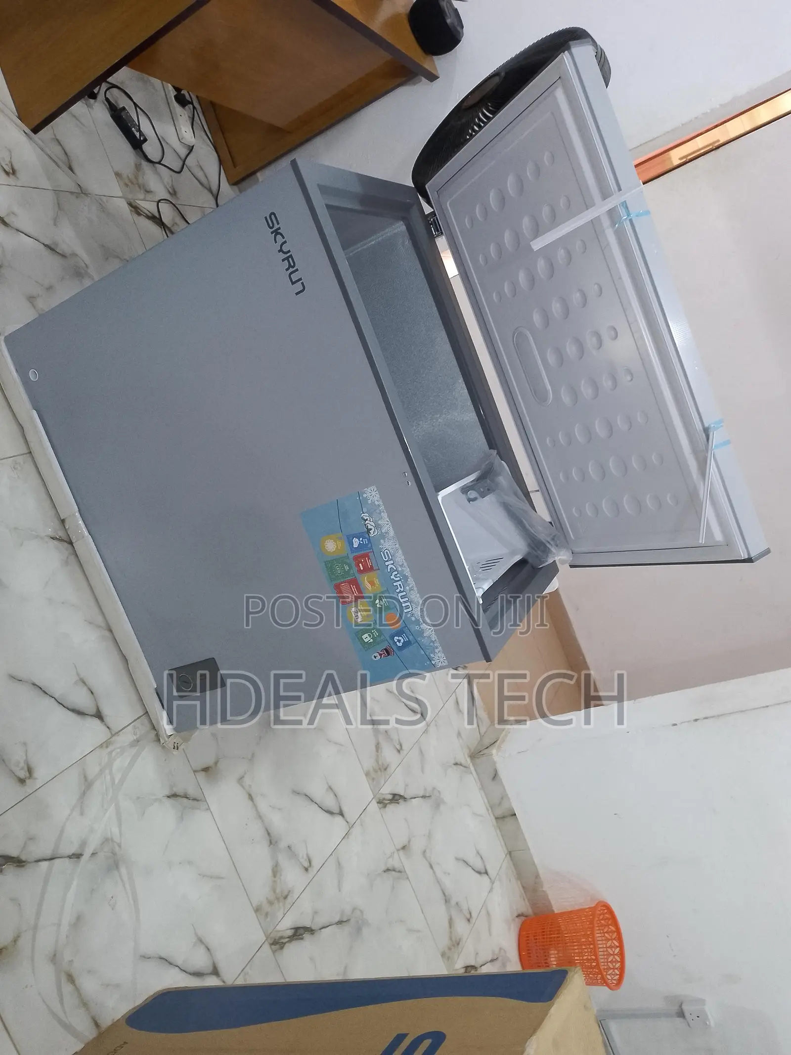 Skyrun 200 Litres Chest Freezer (BD-200A) GREY