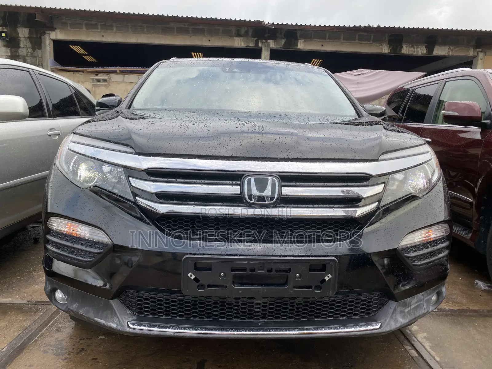 Honda Pilot Touring 4dr SUV 4WD (3.5L 6cyl 9A) 2017 Black