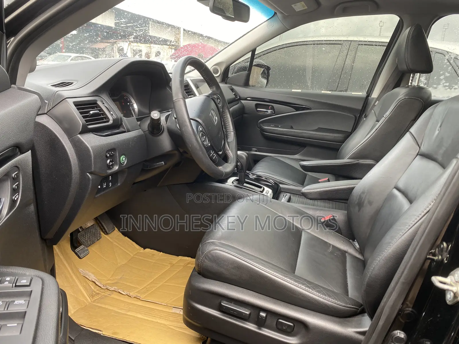 Honda Pilot Touring 4dr SUV 4WD (3.5L 6cyl 9A) 2017 Black
