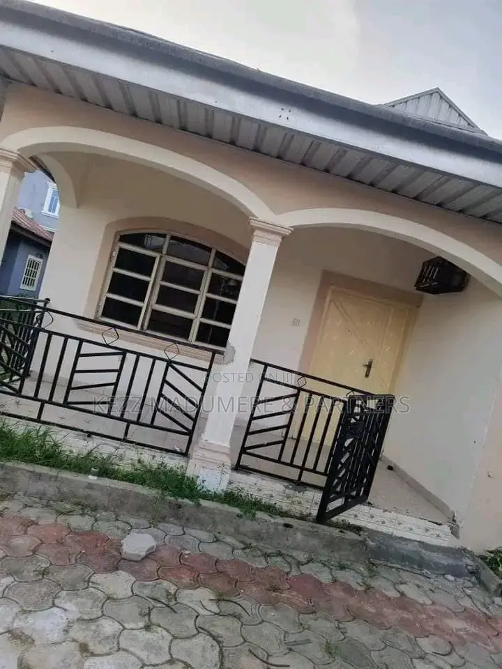 4bdrm Bungalow in Rumuodomaya , Port for sale