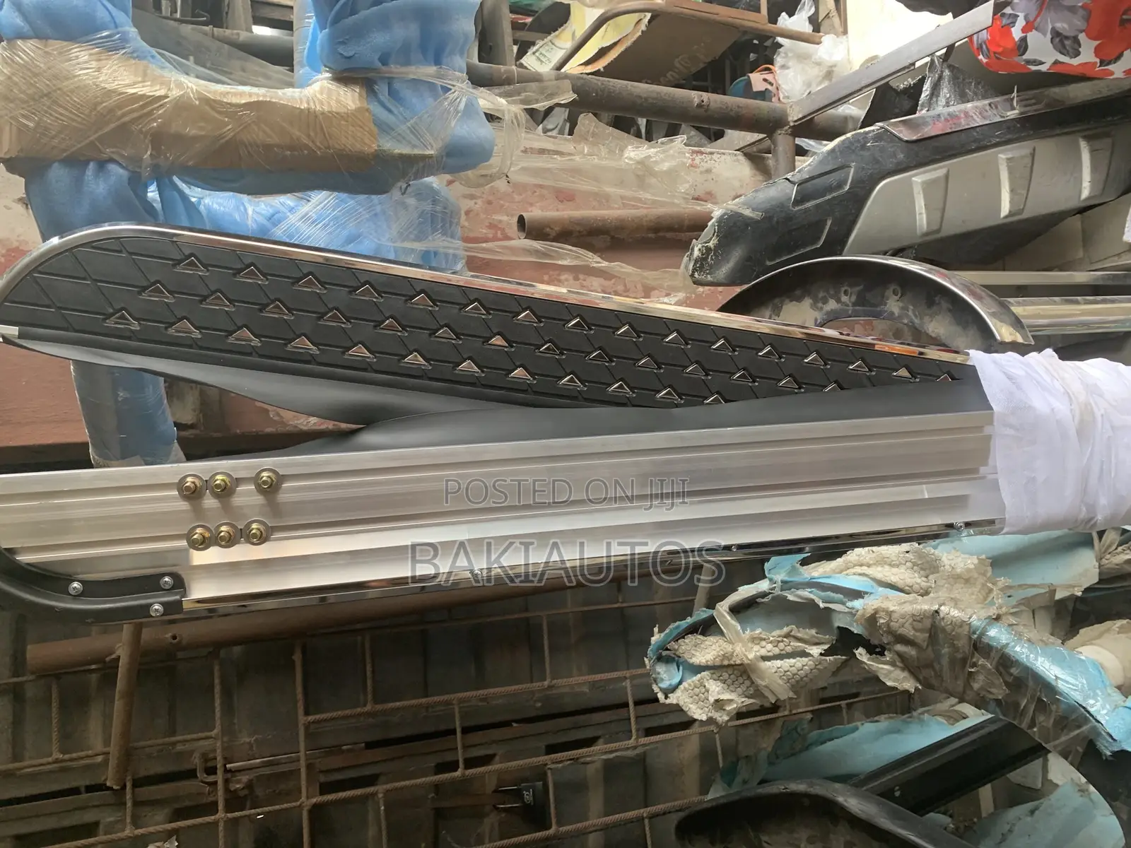 Slide Step for Highlander Available as Seen in Bulk