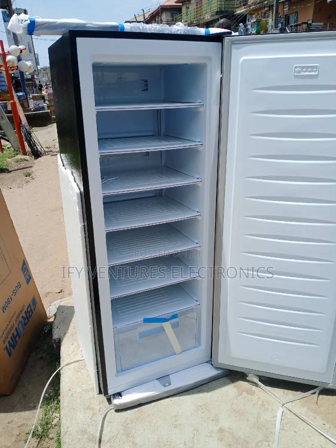 Bruhm Upright Freezer for Making Blocks With Handle