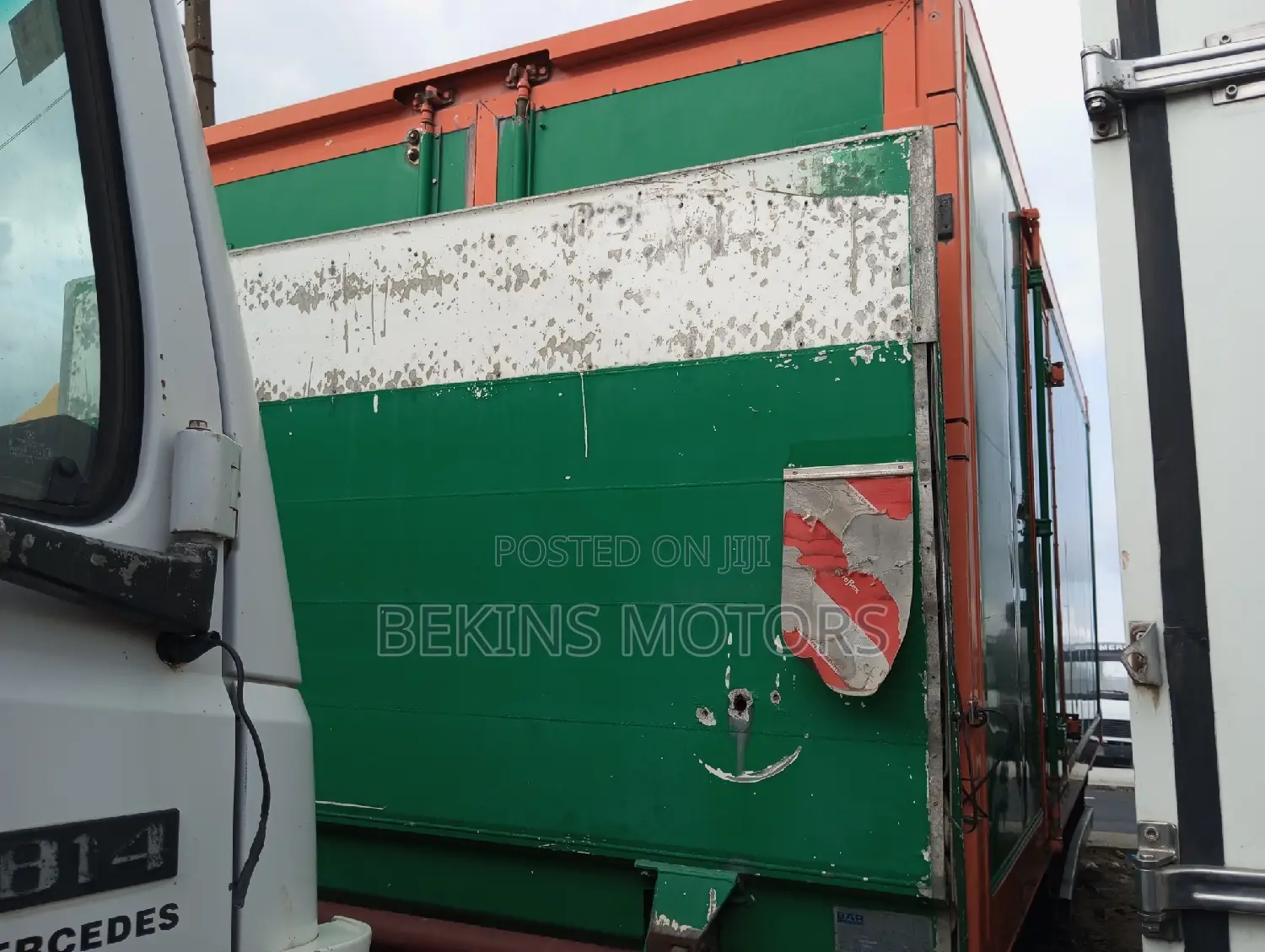 Foreign Used Mercedes-Benz 814