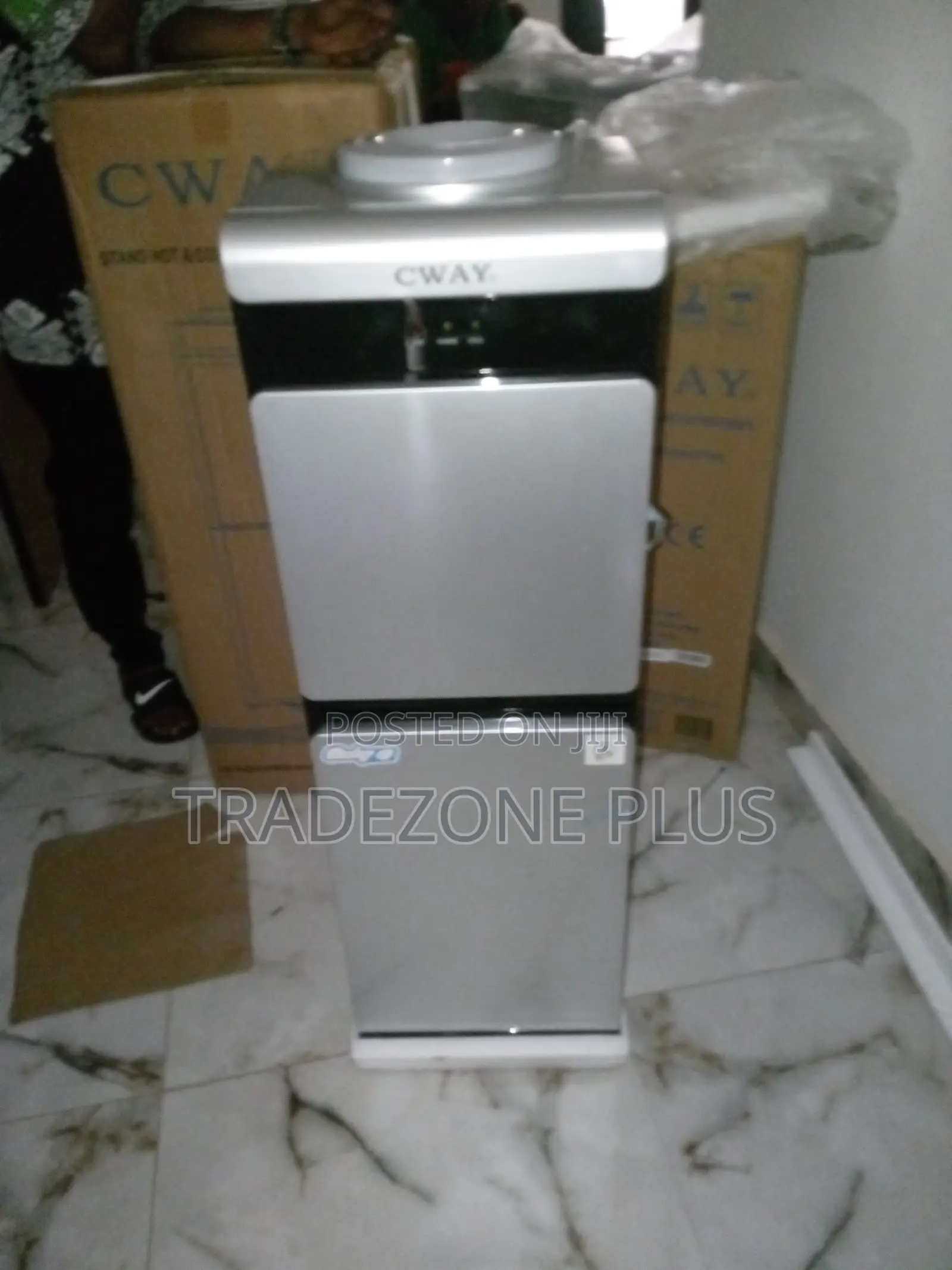 Quality Cway Double Door Dispenser and Fridge